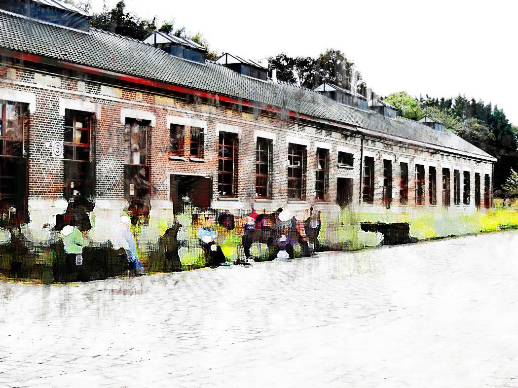 Le réfectoire et la douche commune
