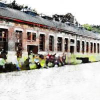 Le réfectoire et la douche commune